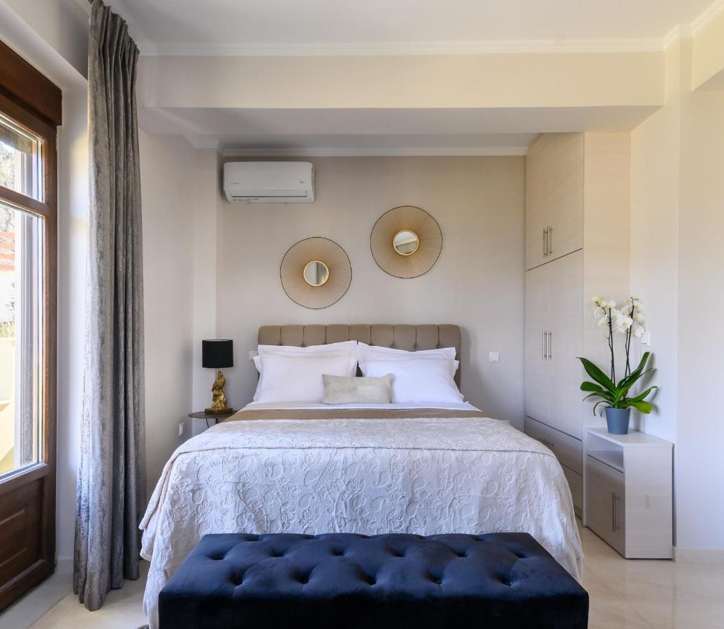 Villa Filoxenia - By The Sea - Up To 12 Guests *
